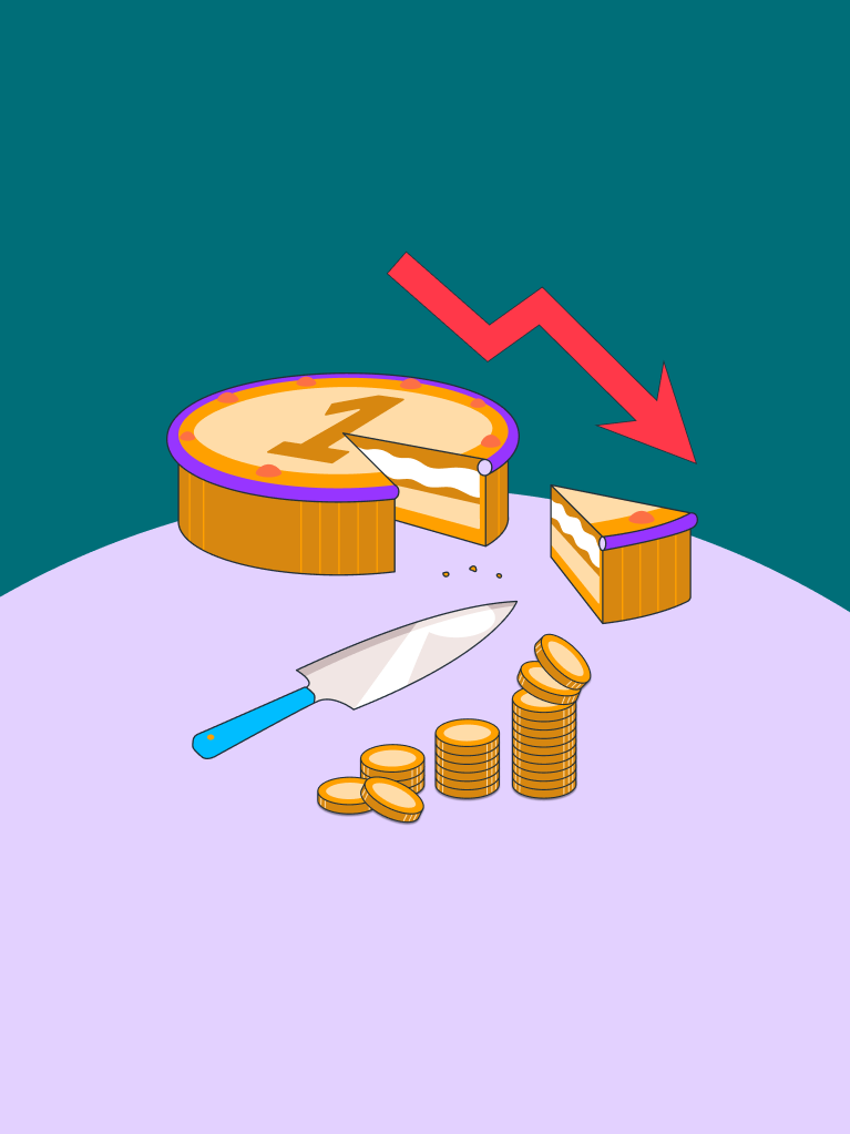 Kuchen, Geldmünzen und Pfeil nach unten