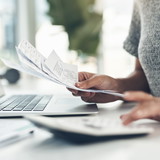 Handy, Internet und Co. als Werbungskosten absetzen – so holst Du Dir Geld zurück!