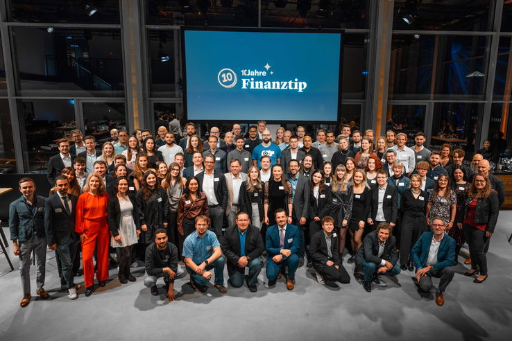 Teambild 10 Jahre Finanztip Teambild 10 Jahre Finanztip